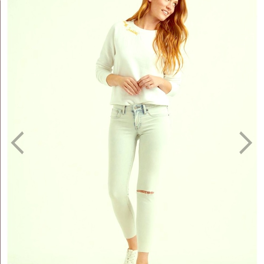 Mid rise skinny jean